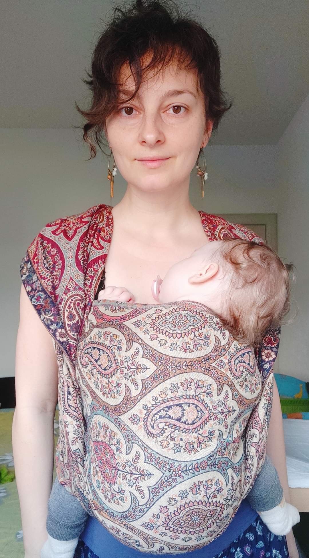 Almitra Tattva Ishkabon – Babywearing belongs to everyone